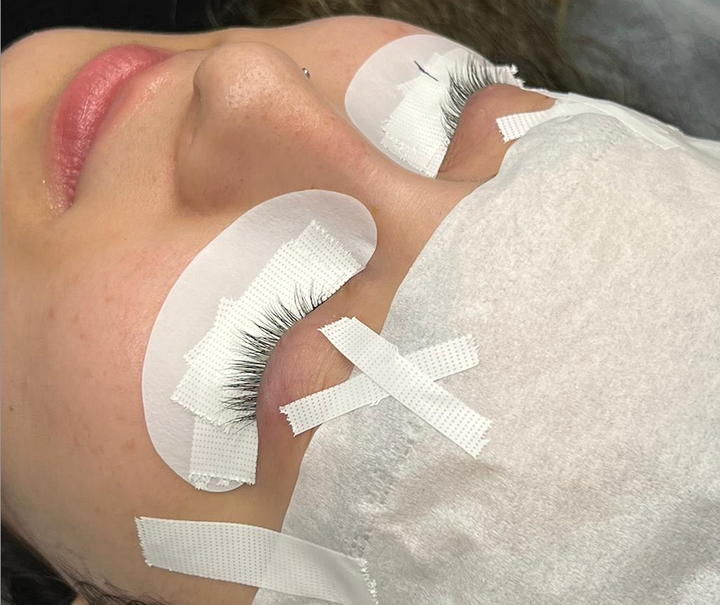 Guide to Using Tape for Lash Artists