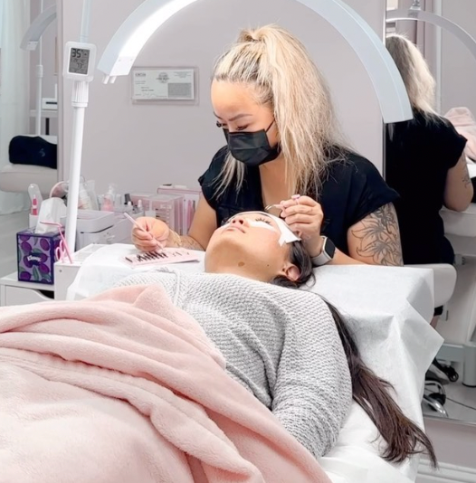 Building a Loyal Lash Clientele: The Key to Lash Business Success